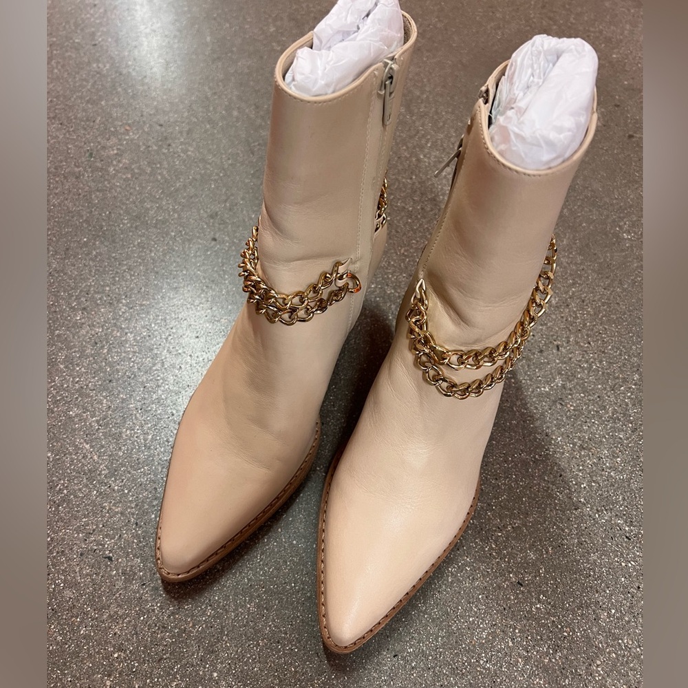 Matisse  Caty Cream Ankle Boots with Gold Chain Accent
